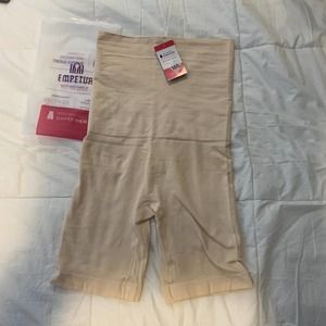 NWT Empetua Shaper Short shapewear color nude